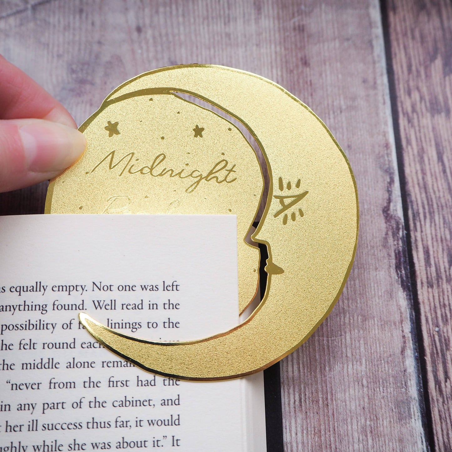 LiteraryEmporium - Midnight Readers Club Moon Brass Bookmark