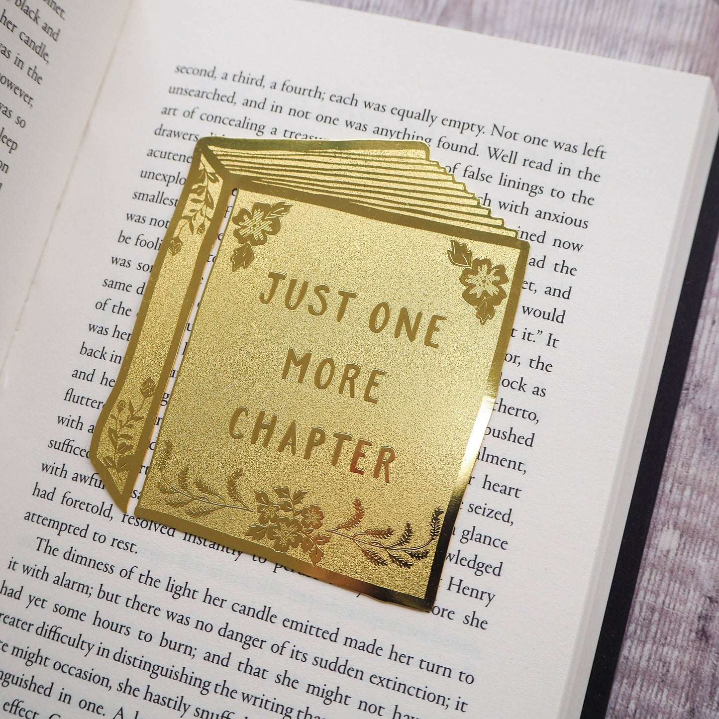 LiteraryEmporium - Just One More Chapter Brass Bookmark